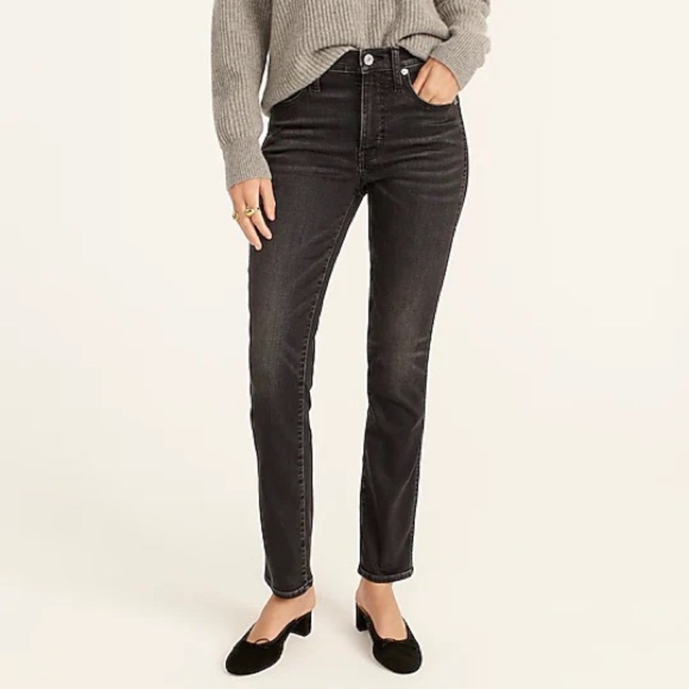 9" mid-rise vintage slim-straight jean in Charcoal wash